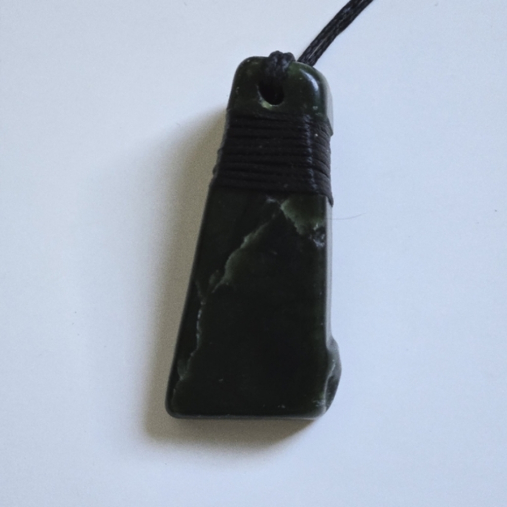 Artisan Dark Green Stone Pendant Necklace
